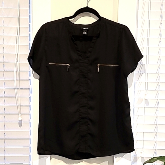 Black sheer blouse - Picture 3 of 5